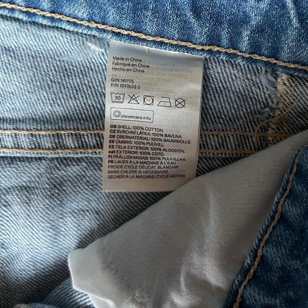 H&M Straight High Split Jeans - Picture 15 of 16